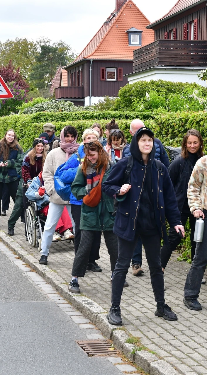 Moving Identities: Artefactourists (EST)