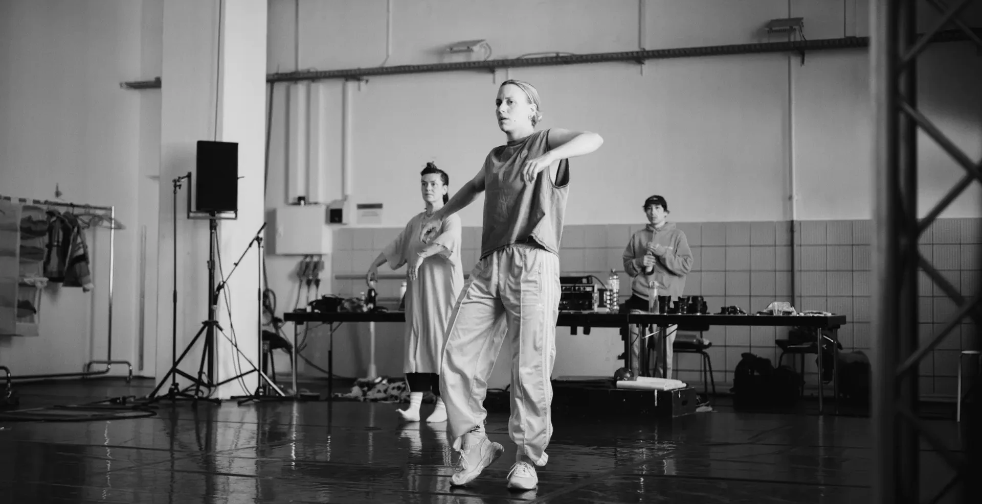HELLERmoves mit go plastic company